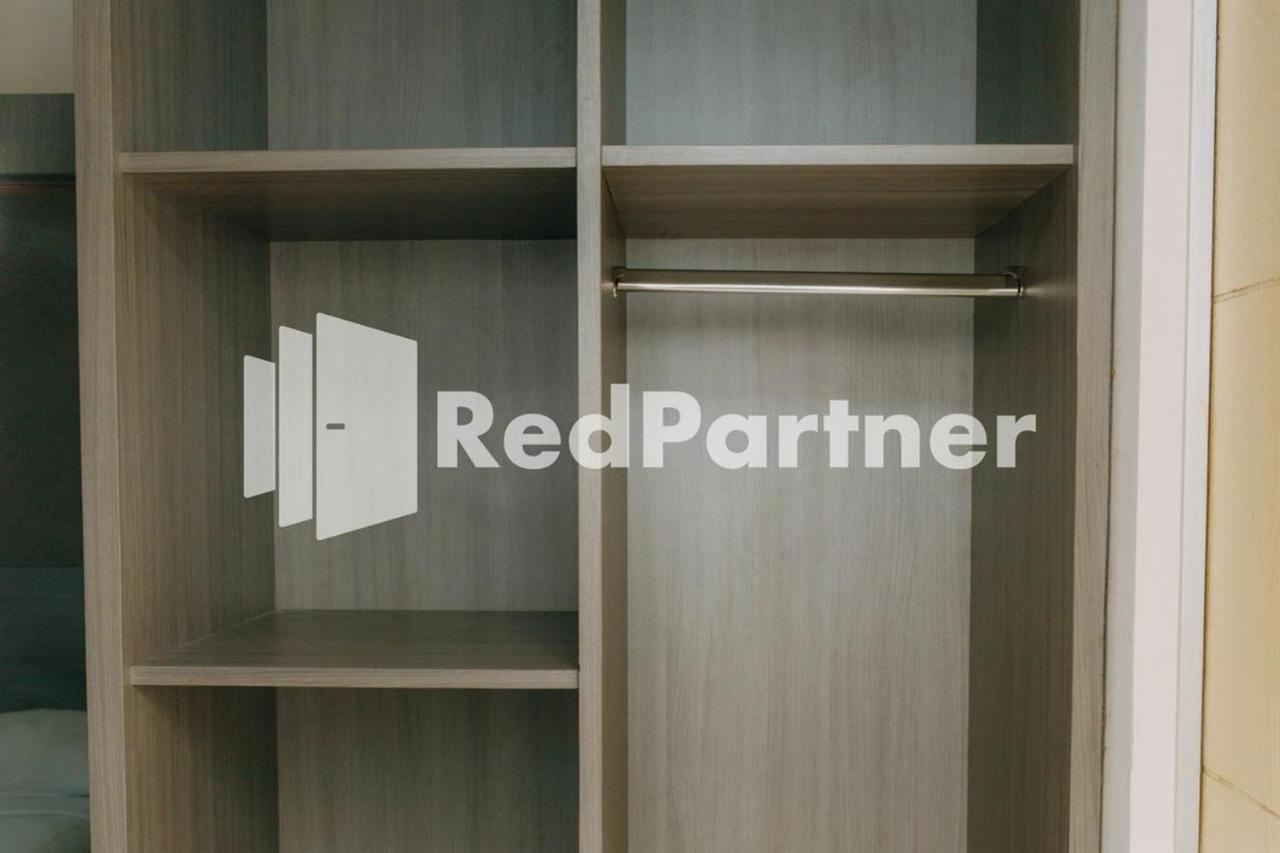 סוראבאיה We Stay Residence Redpartner מראה חיצוני תמונה