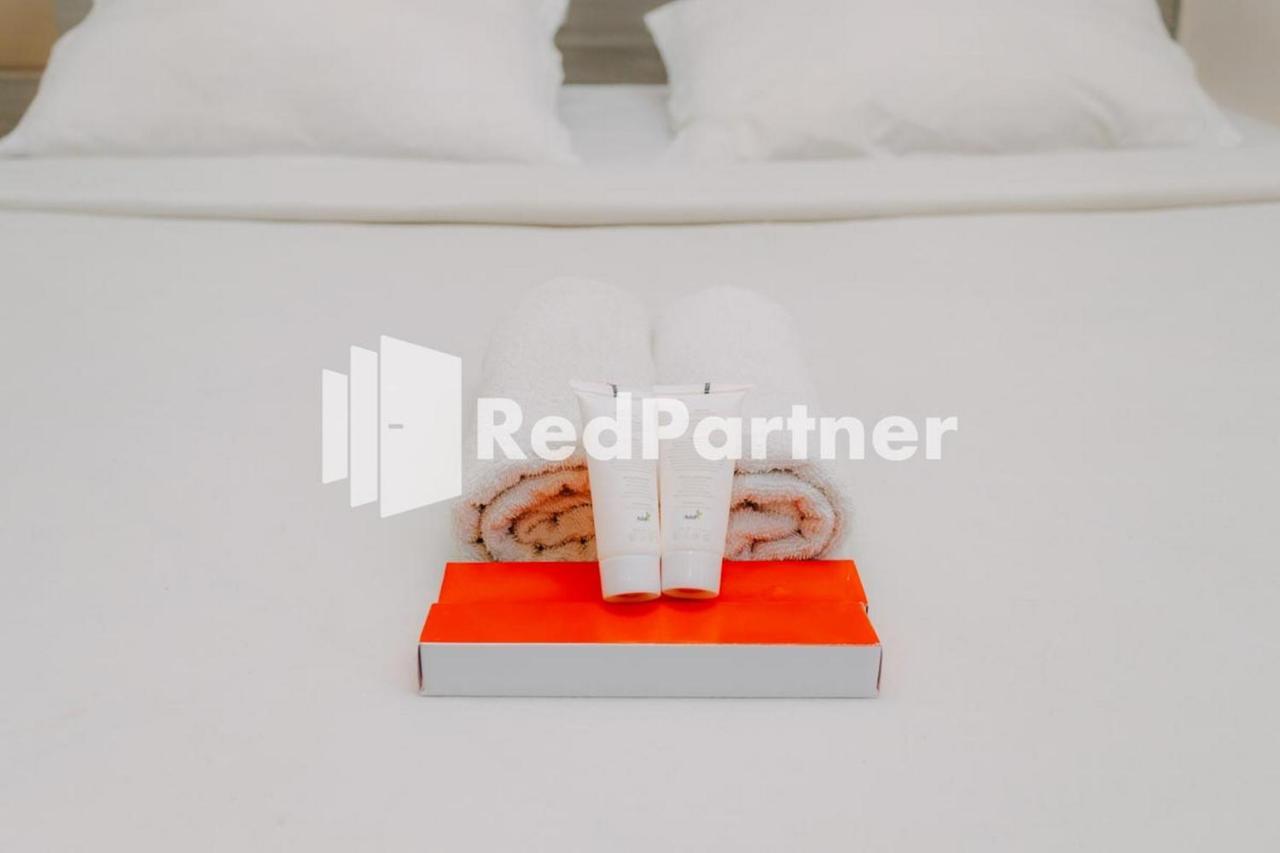 סוראבאיה We Stay Residence Redpartner מראה חיצוני תמונה